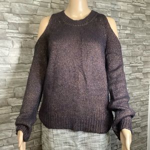 INTERMIX Cold shoulder sweater size M. (W716)